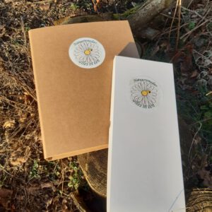 Magische Bloemenkrachtbuisjes samen met de Betoverende Bloemenmap